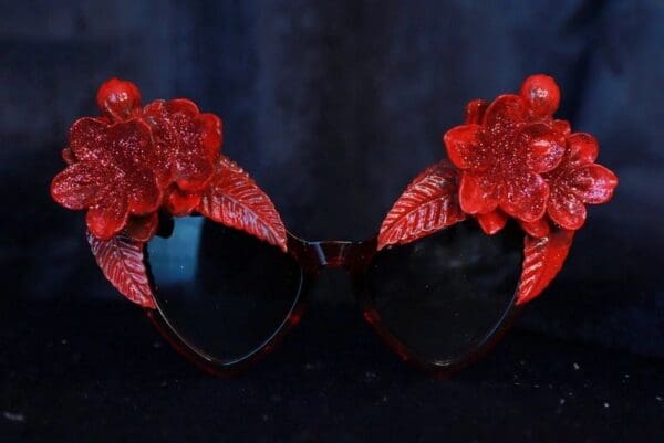 SOLD! 10077 Baroque Red Flower Embellished Sunglasses - Image 5