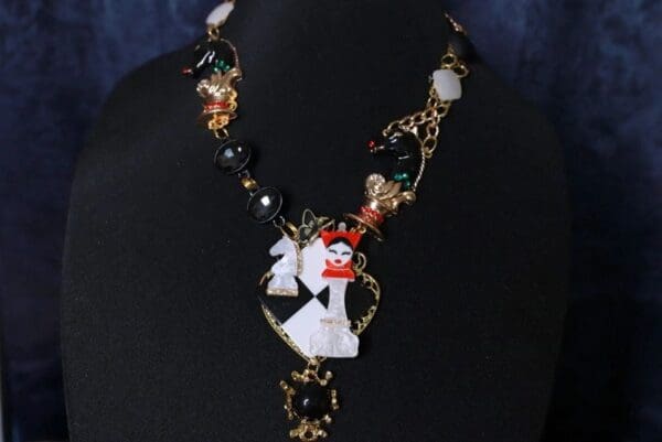 SOLD! 10089 Queen Of Chess Enamel Massive Necklace - Image 2