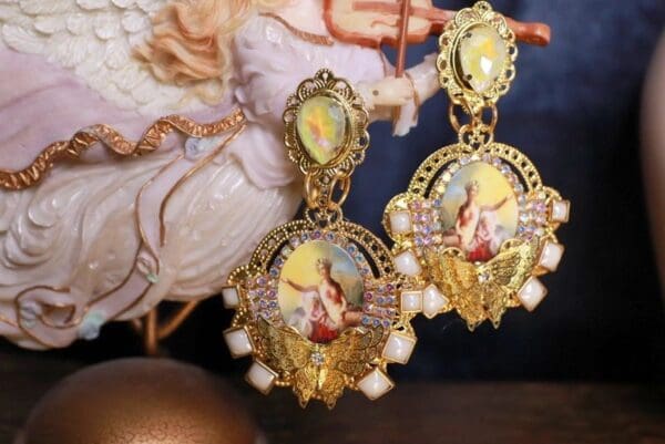 SOLD! 10101 Victorian Cameo Bee Long Earrings Studs