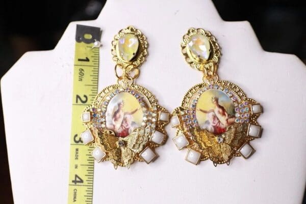 SOLD! 10101 Victorian Cameo Bee Long Earrings Studs - Image 5