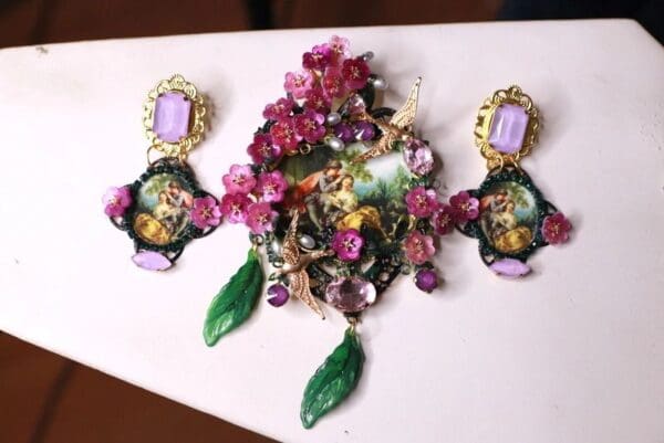 SOLD! 10104 Set Of Brooch Plus Earrings Cameo Victorian Purple Flowers Brooch
