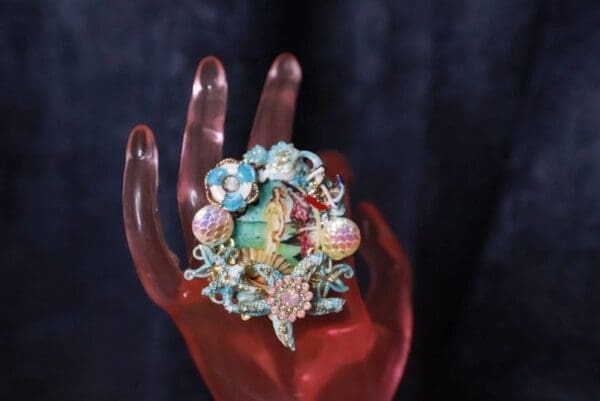 SOLD! 10107 Birth Of Venus Cocktail Adjustable Ring - Image 3
