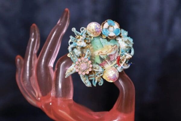 SOLD! 10107 Birth Of Venus Cocktail Adjustable Ring - Image 2
