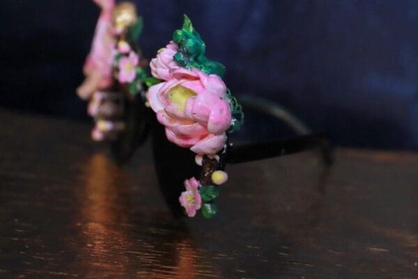 SOLD! 10108 Baroque Cherub Flower Embellished Sunglasses - Image 3
