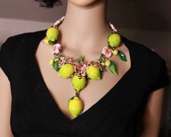 SOLD! 10114 Set Of Baroque 3D Effect Lemon Fruit Statement Necklace+ Earrings - Image 2