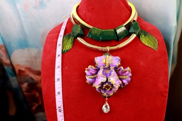 SOLD! 10143 Art Nouveau Iris Flower Massive Necklace - Image 6
