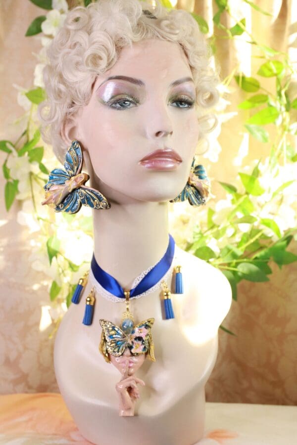 SOLD! 10145 Venetian Mask Lady Butterfly Hush Necklace - Image 7