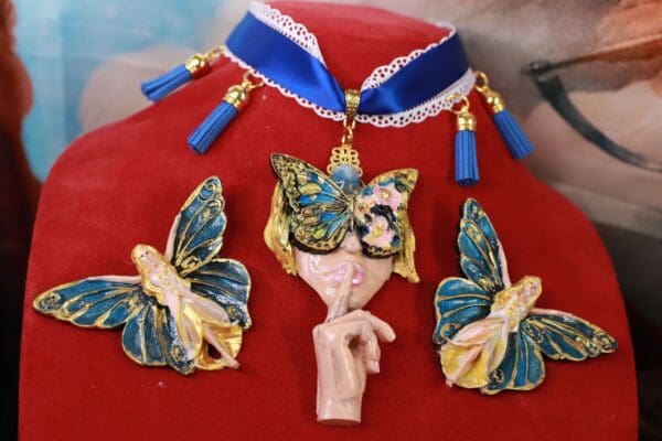 SOLD! 10146 Lady Butterfly Light Weight Massive Earrings - Image 2