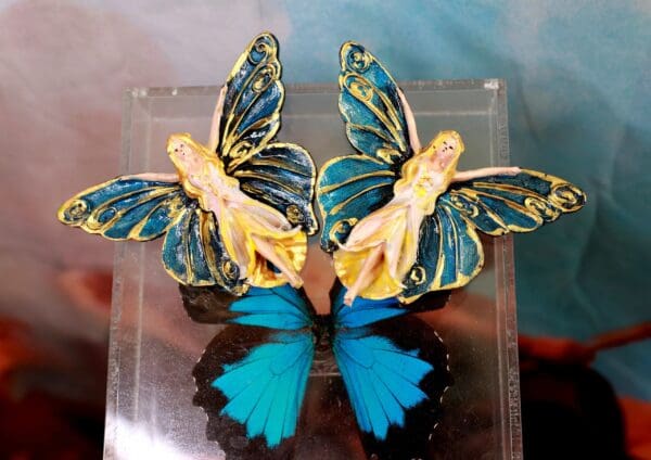 SOLD! 10146 Lady Butterfly Light Weight Massive Earrings - Image 3