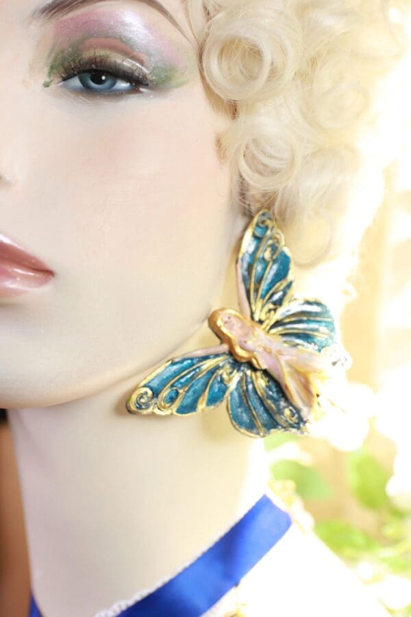 SOLD! 10146 Lady Butterfly Light Weight Massive Earrings - Image 8