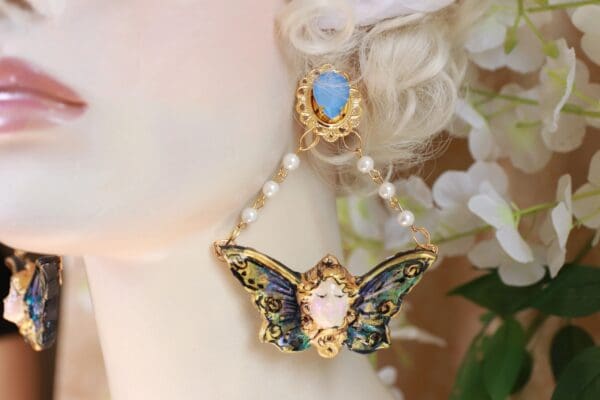 SOLD! 10150 Lady Butterfly Light Weight Massive Earrings - Image 6