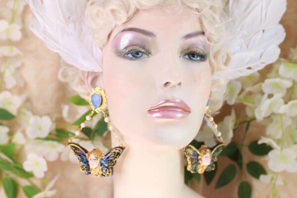 SOLD! 10150 Lady Butterfly Light Weight Massive Earrings - Image 7