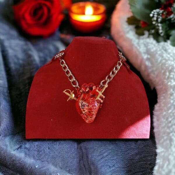 SOLD! 10153 Realistic Hearts Swords Necklace