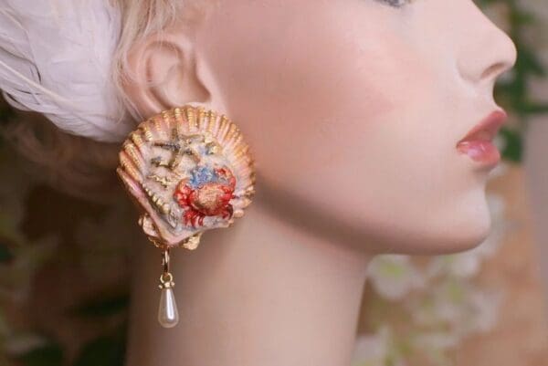 SOLD! 10156 Nautical Large Shell Earrings Studs - Image 6