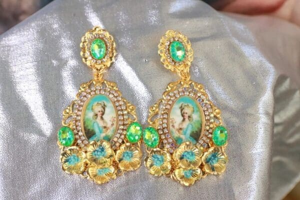SOLD! 10178 Young Marie Antoinette Aqua Massive Earrings Studs - Image 5