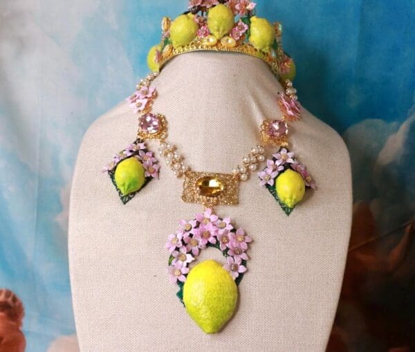 SOLD! 10201 Baroque 3D Effect One Large Lemon Fruit Statement Necklace - Image 3
