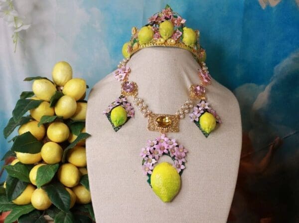 SOLD! 10201 Baroque 3D Effect One Large Lemon Fruit Statement Necklace