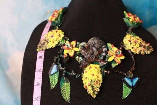 SOLD! 10209 Art Jewelry 3D Effect Hand Painted Lemur Animal Jungle Stone effect Necklace - Image 6