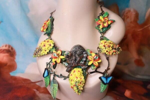 SOLD! 10209 Art Jewelry 3D Effect Hand Painted Lemur Animal Jungle Stone effect Necklace - Image 7