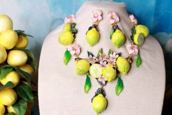SOLD! 10213 Baroque 3D Effect Lemon Fruit Statement Necklace - Image 2