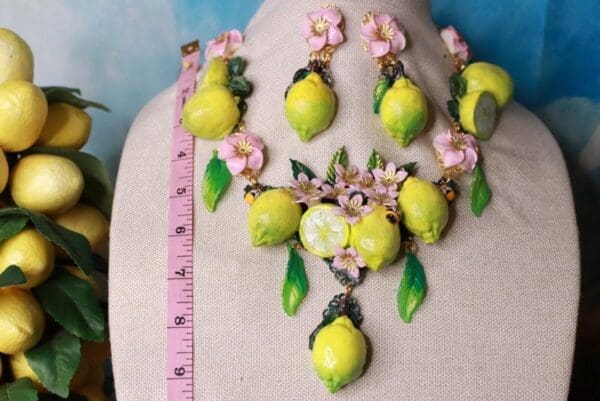 SOLD! 10213 Baroque 3D Effect Lemon Fruit Statement Necklace - Image 5