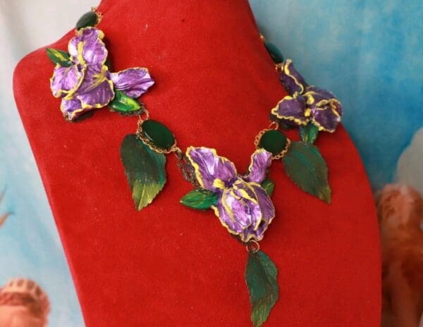 SOLD! 10224 Art Nouveau 3D Effect Iris Flower Statement Necklace - Image 2