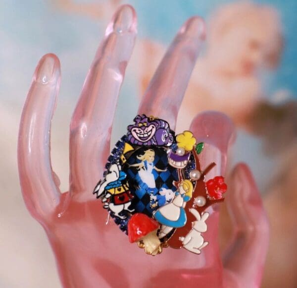 SOLD! 10290 Alice In Wonderland Cards Adjustable Cocktail Ring - Image 3