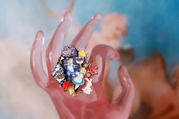 SOLD! 10290 Alice In Wonderland Cards Adjustable Cocktail Ring - Image 4