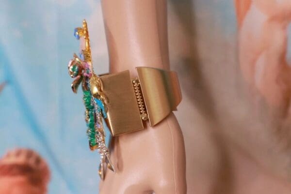 SOLD! 10293 Victorian Marie Antoinette Cameo Bangle Bracelet - Image 9