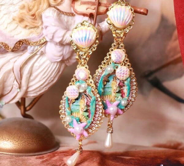 SOLD! 10305 Birth Of Venus Rhinestone Studs Earrings