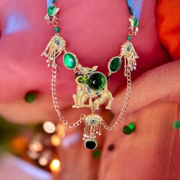 SOLD! 10317 Baroque Cat Lovers Green Rhinestones Eye Necklace - Image 2