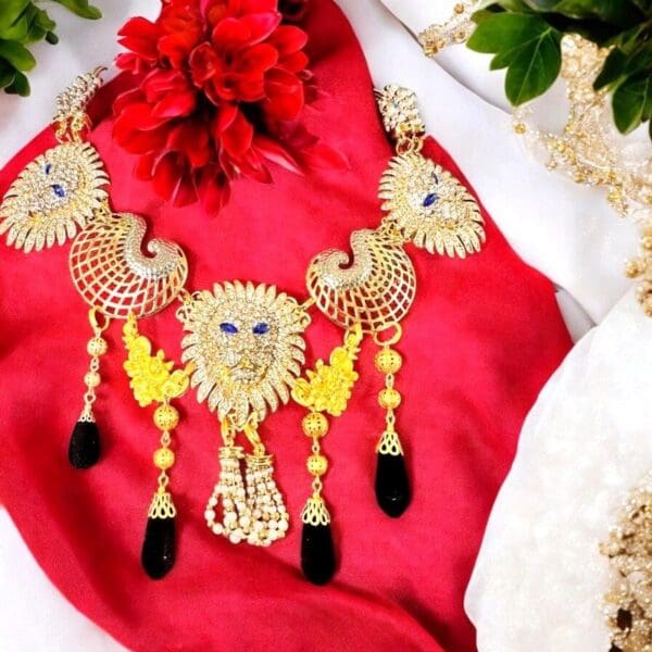SOLD! 10360 Baroque Rhinestones Lions Tassels Necklace