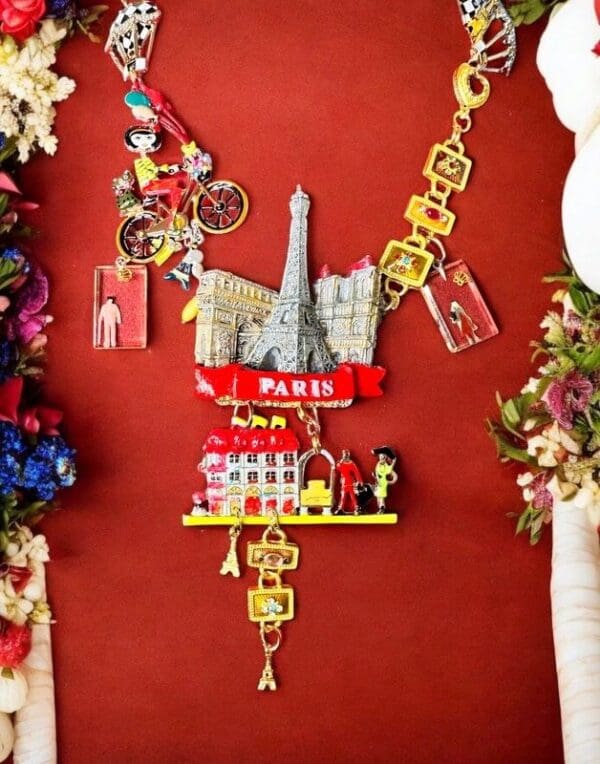 SOLD! 10365 Paris Lovers Enamel Unusual Necklace