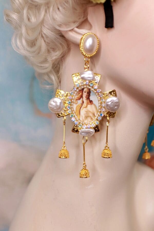 SOLD! 10368 Birth Of Venus Rhinestone Studs Earrings - Image 3