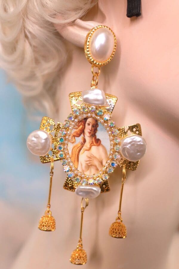 SOLD! 10368 Birth Of Venus Rhinestone Studs Earrings - Image 4