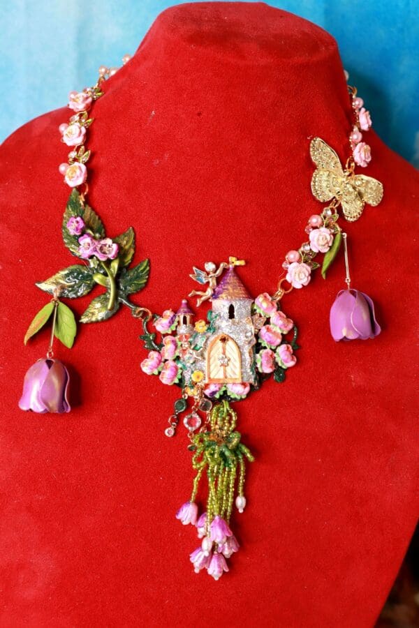 SOLD! 10372 Castle Art Jewelry Enamel Unusual Necklace - Image 3