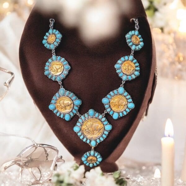 139 Cowboy Style Turquoise Bull Coin Necklace