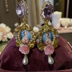 457 Victorian Young Marie Antoinette Cameo Earrings Studs