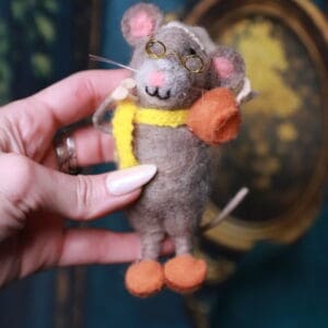 514 Woven 3D Effect Adorable Mouse Brooch Pin