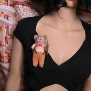 513 Woven 3D Effect Adorable Mouse Brooch Pin
