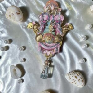 480 Birth Of Venus Drapes Large Brooch Pin
