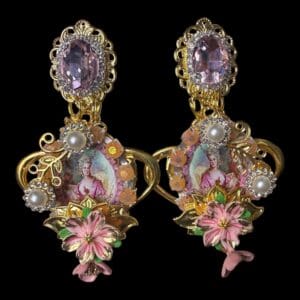 493 Marie Antoinette Fan Cameo Pink Earrings Studs