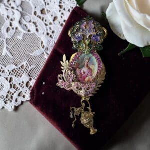 503 Marie Antoinette Enamel Large Iris Cameo Brooch Pin