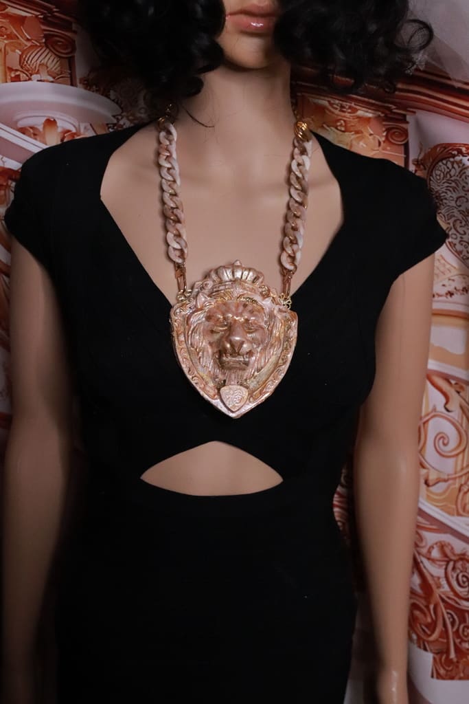 529 Baroque Unisex Huge Lion Head Chained Statement Necklace - Image 4