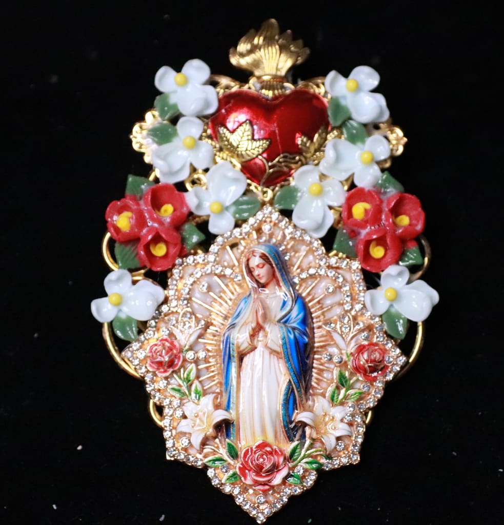 563 Virgin Mary 3D Effect Sacred Heart Brooch Pin